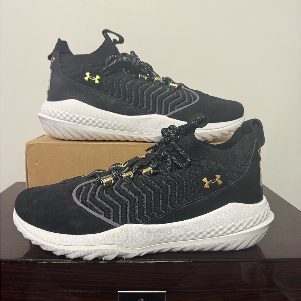 Under Armour Harper 9 Turf "Black Metallic Gold” 3027443-001 Men's Sizes